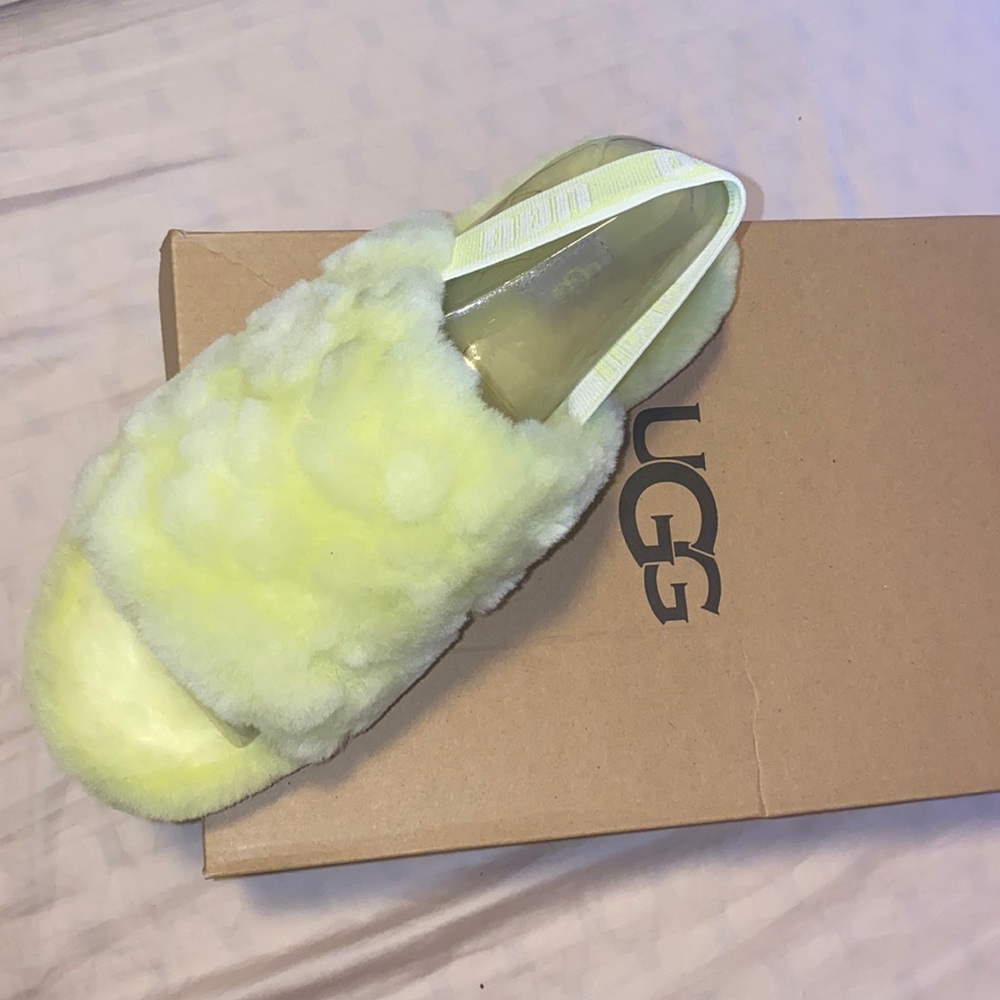 NIB UGG Fluff Yeah Slide Poppy